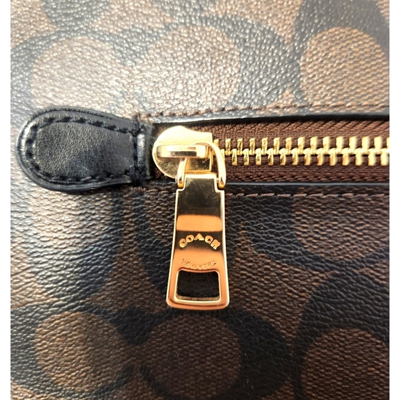 EUC! Coach Gallery Tote Signature Canvas in Brown/Black - Picture 4 of 16